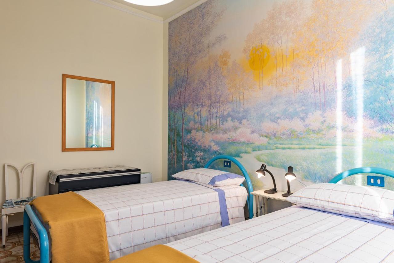 Apartment Holiday Versilia Camaiore Buitenkant foto